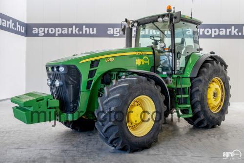 John Deere 8230R specificaties