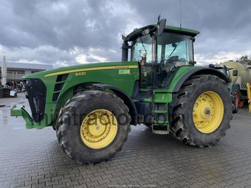 John Deere 8430 specificaties