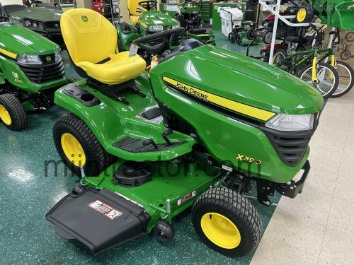 John Deere X390 specificaties