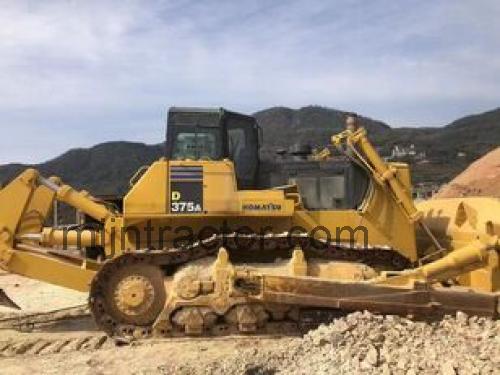 Komatsu D375A-5 specificaties 